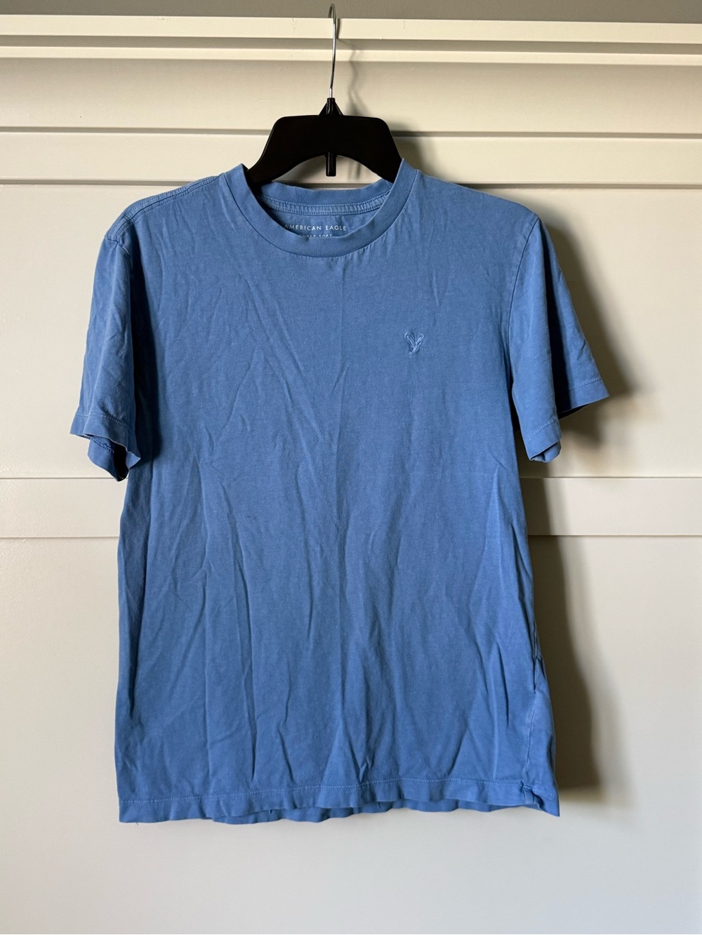 American Eagle Outfitters Short Sleeve Crew Tee in Dusty Blue